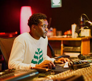 Niyi 'Synematik' Adelekan Niyi 'Synematik' Adelekan